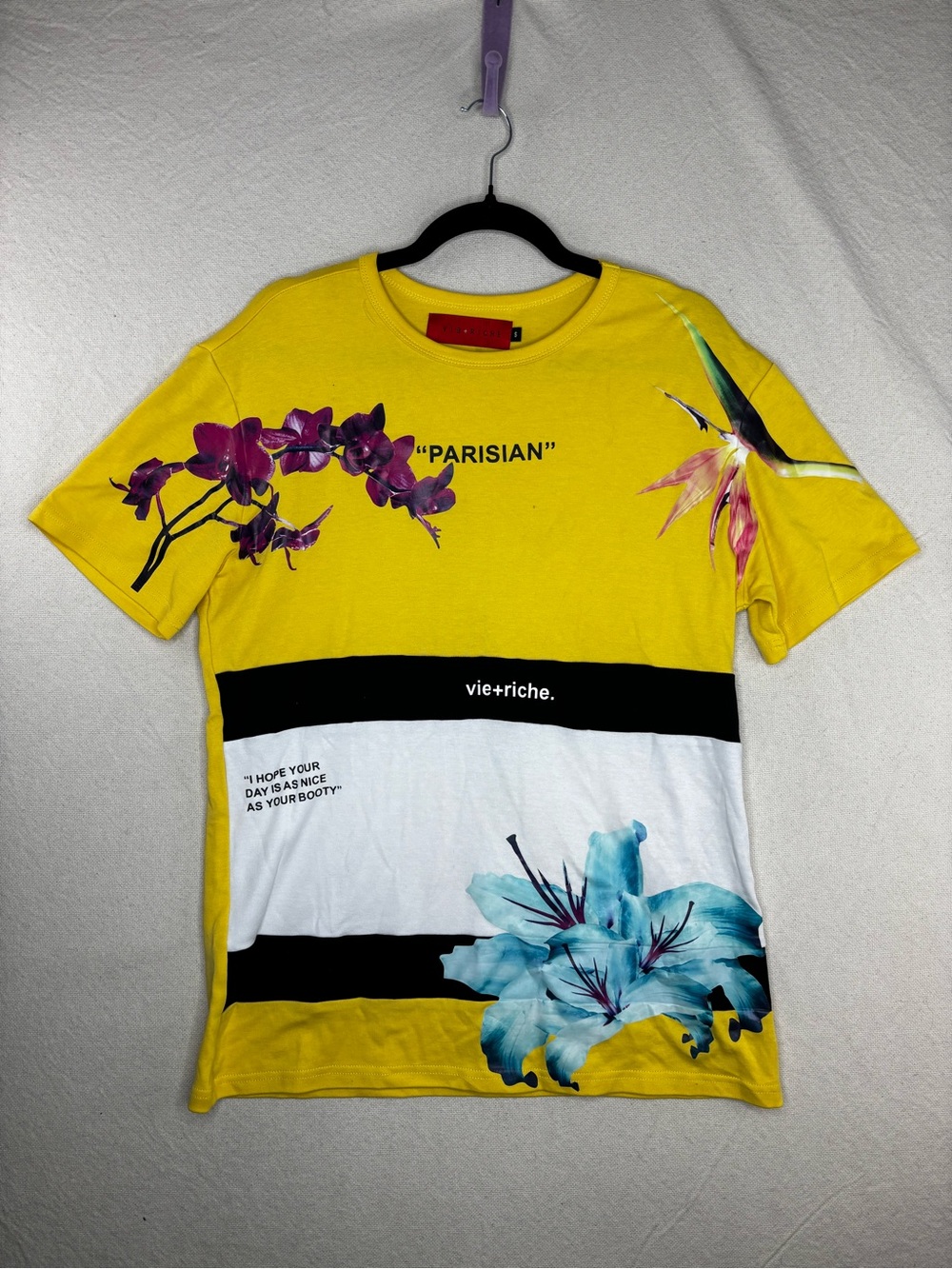 Vie+riche men’s medium graphic t shirt